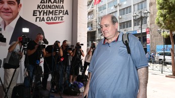 Επίθεση Φίλη σε Φάμελλο: δεν κοιτάς να κάνεις τη βάρδιά σου… Επίθεση Φίλη σε Φάμελλο: δεν κοιτάς να κάνεις τη βάρδιά σου…