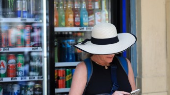 ΑΑΔΕ: έρχεται από τον Σεπτέμβριο εφαρμογή φορολογικής υπενθύμισης για κινητά