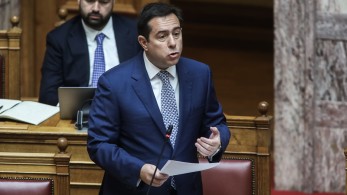 Μηταράκης για Κωνσταντοπούλου: «Κατάπτωση για τη Δημοκρατία η πολιτική της στάση» Μηταράκης για Κωνσταντοπούλου: «Κατάπτωση για τη Δημοκρατία η πολιτική της στάση»