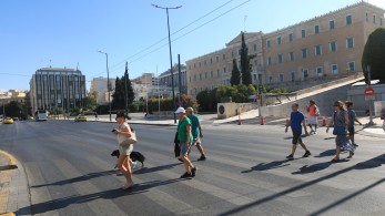 Το «υπέρβαρο» κράτος και η «ελαφριά» κοινωνία