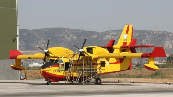 Ακινητοποιήθηκε λόγω βλάβης πυροσβεστικό αεροσκάφος στο αεροδρόμιο «Μακεδονία»