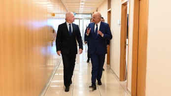 Νίκος Δένδιας: Αποφασισμένος να εμπλουτίσω την αμυντική βιομηχανική συνεργασία με το Ισραήλ