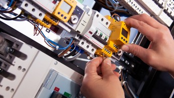 ΔΥΠΑ: έως 10 Σεπτεμβρίου οι αιτήσεις για αμειβόμενη μαθητεία - 30 ειδικότητες