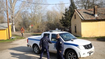 Χειροπέδες σε διακινητές που επιχείρησαν να προωθήσουν στη χώρα σχεδόν 20 μη νόμιμους μετανάστες Χειροπέδες σε διακινητές που επιχείρησαν να προωθήσουν στη χώρα σχεδόν 20 μη νόμιμους μετανάστες