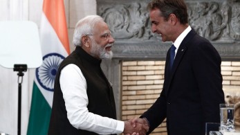 Ελληνικό «άνοιγμα» στους BRICS μέσω Ινδίας