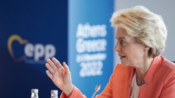 Φον ντερ Λάιεν: Απαράδεκτες οι απειλές και οι επιθέσεις κατά της ειρηνευτικής δύναμης του ΟΗΕ