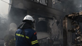 Φωτιές: συνεχής μάχη της Πυροσβεστικής με τα πύρινα μέτωπα Φωτιές: συνεχής μάχη της Πυροσβεστικής με τα πύρινα μέτωπα