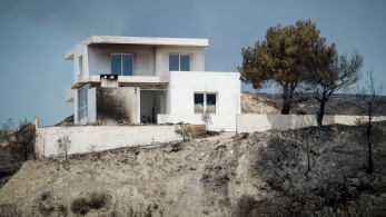 Φυσικές καταστροφές: απλοποιούνται και επιταχύνονται οι διαδικασίες για τις αποζημιώσεις