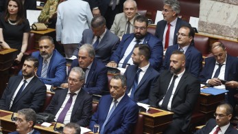Σπαρτιάτες: αντάρτικο από 9 βουλευτές - Καταδικάζουν τις δηλώσεις Στίγκα εναντίον Φλώρου