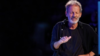 Ατμοσφαιρικό βίντεο από το νέο Θέατρο Λυκαβηττού: ανοίγει με συναυλία του Σταύρου Ξαρχάκου