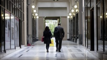 Τράπεζες: προβληματίζουν τις διοικήσεις οι αποχωρήσεις στελεχών