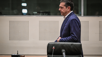 Οι πεινασμένοι (αριστεροί) καρβέλια ονειρεύονται Οι πεινασμένοι (αριστεροί) καρβέλια ονειρεύονται