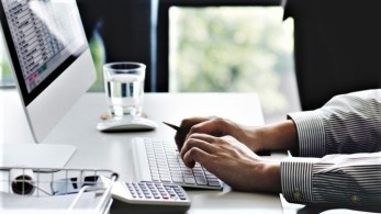 B2B πλατφόρμες: η νέα επένδυση που αλλάζει τον επιχειρηματικό χάρτη B2B πλατφόρμες: η νέα επένδυση που αλλάζει τον επιχειρηματικό χάρτη