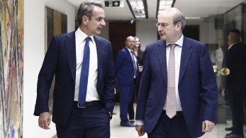 Μισθοί: «ξεπαγώνουν» οι τριετίες