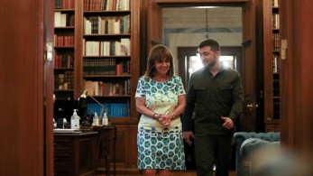 Σακελλαρoπούλου σε Ζελένσκι: Η Ελλάδα θα συνεχίσει να στηρίζει την Ουκρανία σε κάθε επίπεδο