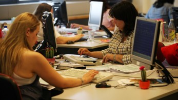 Στο... ρελαντί η υποβολή των φορολογικών δηλώσεων