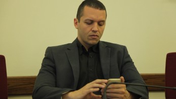 Δήμος Αθηναίων: «μπλόκο» στη δωρεάν προβολή του Κασιδιάρη - Δεν δίνονται χώροι για εκλογικά περίπτερα