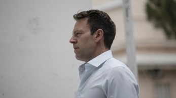 Στέφανος Κασσελάκης: η αστυνομική φρουρά και η ανακοίνωση-απάντηση της ΕΛ.ΑΣ Στέφανος Κασσελάκης: η αστυνομική φρουρά και η ανακοίνωση-απάντηση της ΕΛ.ΑΣ