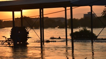 Κακοκαιρία: αγωνία για τον Πηνειό - Εκκενώνονται χωριά στη Λάρισα