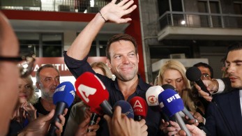 Στέφανος Κασσελάκης: λούφα και παραλλαγή Στέφανος Κασσελάκης: λούφα και παραλλαγή