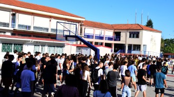 Πρώτο κουδούνι σήμερα στα σχολεία - Την επόμενη Δευτέρα ανοίγουν στη Θεσσαλία
