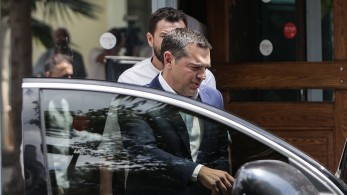 To μπάχαλο στον ΣΥΡΙΖΑ, η αποχή Τσίπρα και οι διαρροές