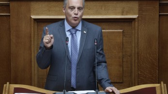 Ταυτότητες α λα καρτ ζητεί ο Βελόπουλος