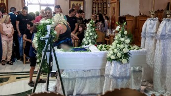 Blue Horizon: οδύνη και θυμός στην κηδεία του Αντώνη Καρυώτη