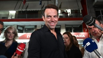 Στέφανος Κασσελάκης: κοκκινοπράσινος στο γήπεδο, άχρωμος στην πολιτική