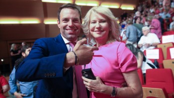 Άγρια κόντρα Γεωργιάδη-Τζάκρη με φόντο το «κρατίδιο» του Κασσελάκη