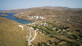 Xenia Kythnos: Στην τελική ευθεία η επένδυση του Αβραχαμ Ραβίντ