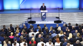 Κυριάκος Μητσοτάκης: Ξεπαγώνουν οι τριετίες και κάθε επίδομα προϋπηρεσίας