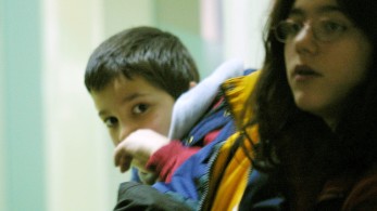 Δήμος Αθηναίων: Δωρεάν ιατρικές εξετάσεις σε μαθητές έως 16 ετών