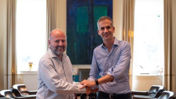 Δήμος Αθηναίων: ψηφιοποιεί 400.000 οικοδομικές άδειες της πολεοδομίας