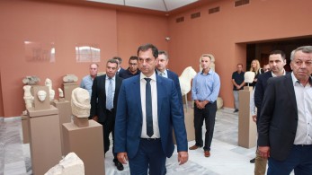 Συνέντευξη Χάρη Θεοχάρη στον Richard Quest στο CNN για τον τουρισμό
