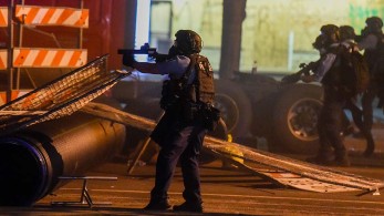 «Πόλεμος» στις ΗΠΑ – Σε καταφύγιο ο Τραμπ