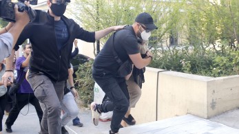 Δίωξη για κακούργημα στην 35χρονη για την επίθεση με βιτριόλι