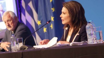 Διευκρινίσεις Αγγελοπούλου για τον Καποδίστρια και τον Καραϊσκάκη