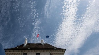 Αυστριακός Τύπος: Έπαινοι για την επιστροφή της Ελλάδας στη νέα κανονικότητα