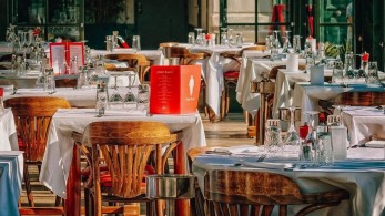 Αναστολή συμβάσεων: Ποιοι και πώς παραμένουν στο καθεστώς