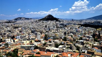 Το τελικό σχέδιο μείωσης φόρων των ιδιοκτητών ακινήτων – Τι γίνεται με τις συντάξεις