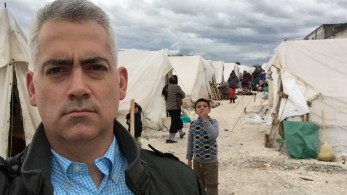 Παρέμβαση του ΚΕΘΕΑ στα κέντρα φιλοξενίας προσφύγων