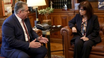 Ελληνοτουρκικά και οικονομία στη συνάντηση Σακελλαροπούλου – Κουτσούμπα