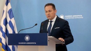 Πέτσας: Επιλέγουμε μισθό και όχι επίδομα ανεργίας – Ανεύθυνη η κριτική της αντιπολίτευσης