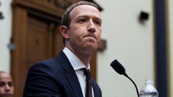 Ο Τραμπ πονοκεφαλιάζει τον Mr Facebook – Παραιτήσεις και οργή