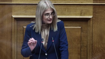 Αυγέρη κατά «ιδιοκτητών» ΣΥΡΙΖΑ για υπονόμευση: Αμφισβητούν την εκλογή προέδρου από τη βάση Αυγέρη κατά «ιδιοκτητών» ΣΥΡΙΖΑ για υπονόμευση: Αμφισβητούν την εκλογή προέδρου από τη βάση