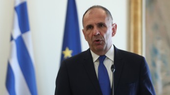 Συνάντηση Γεραπετρίτη με τον Εμιρατινό ομόλογό του: στο επίκεντρο οι εξελίξεις τη Μέση ανατολή