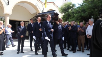 Ο συγκλονιστικός επικήδειος της κόρης του Γιάννη Ιωαννίδη: «Κοουτσάρα μου, το παιχνίδι δεν τελείωσε»