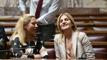 Σταλινικές πρακτικές από Αυγέρη: απέκλεισε δημοσιογράφους -Παπαδάκης: Ζητώ συγγνώμη