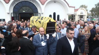 Γιάννης Ιωαννίδης: Έφυγε ο  μεγάλος Έλληνας του μπάσκετ - Συγκινητικές εικόνες από το τελευταίο αντίο